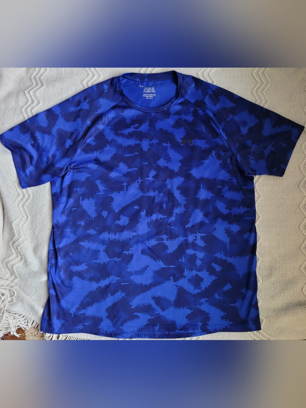 Under Armour HeatGear Blue Camo Athletic T-Shirt Men’s XL